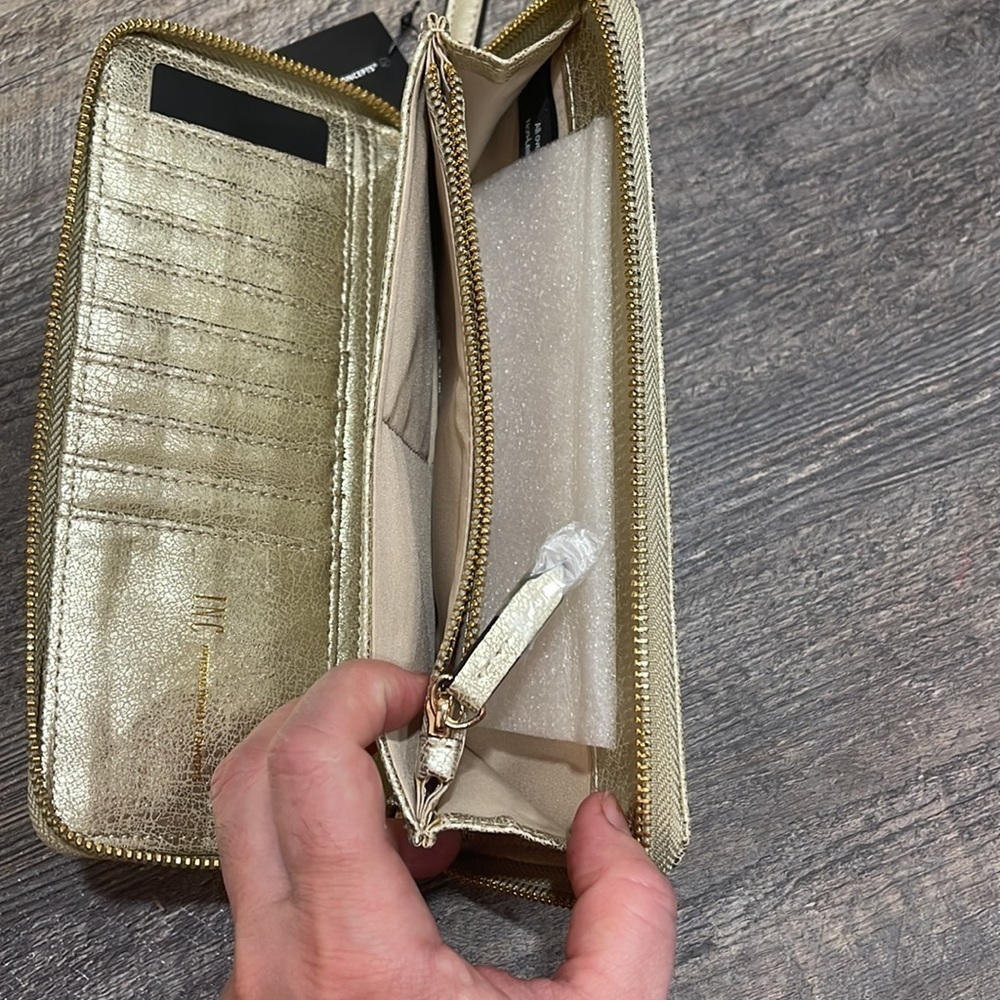 INC wallet - Picture 8 of 10